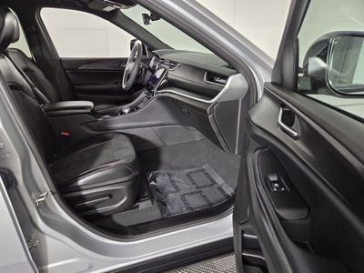 2025 Jeep Grand Cherokee - Photo 30