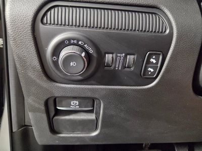 2022 Jeep Wagoneer - Photo 20