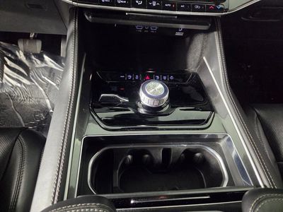2022 Jeep Wagoneer - Photo 15
