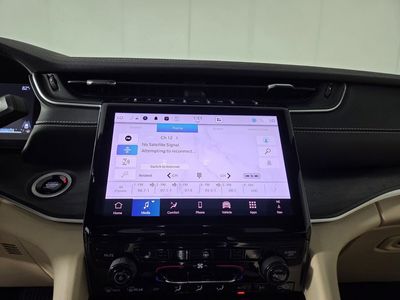 2025 Jeep Grand Cherokee - Photo 18
