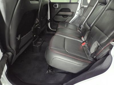 2025 Jeep Wrangler - Photo 27