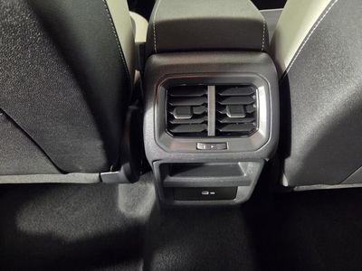 2025 Volkswagen Taos - Photo 27