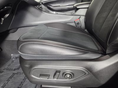 2026 Jeep Grand Cherokee — photo 12 view