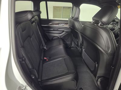 2026 Jeep Grand Cherokee — photo 28 view