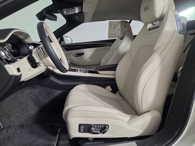 2025 Bentley Continental GT - Photo 11