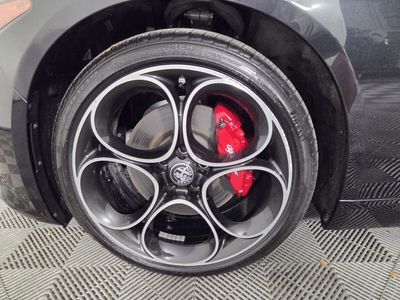 2024 Alfa Romeo Giulia - Photo 12