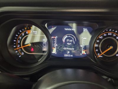 2025 Jeep Wrangler - Photo 16