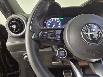 2025 Alfa Romeo Tonale - Photo 16