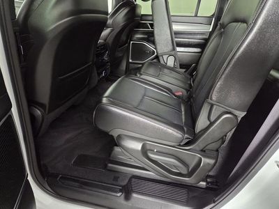 2025 Jeep Wagoneer - Photo 24