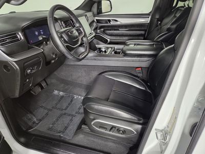 2025 Jeep Wagoneer - Photo 12