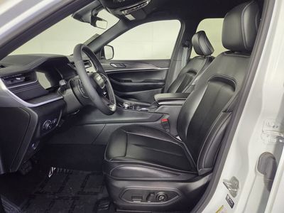2025 Jeep Grand Cherokee - Photo 12