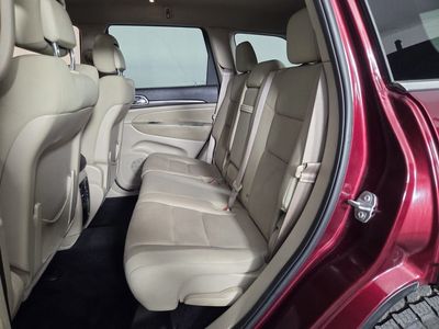 2017 Jeep Grand Cherokee - Photo 19