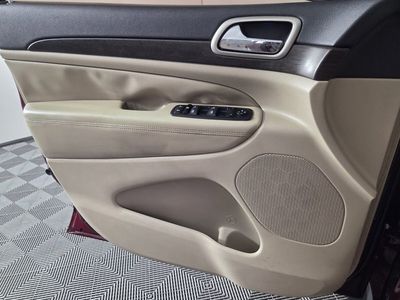 2017 Jeep Grand Cherokee - Photo 15
