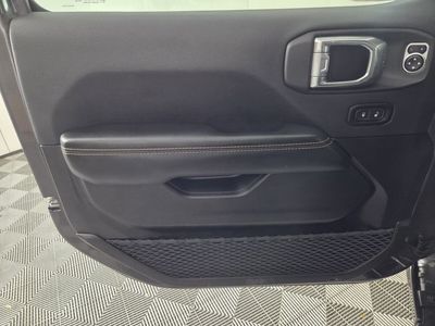 2025 Jeep Wrangler - Photo 22