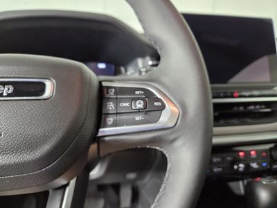 2025 Jeep Compass - Photo 18