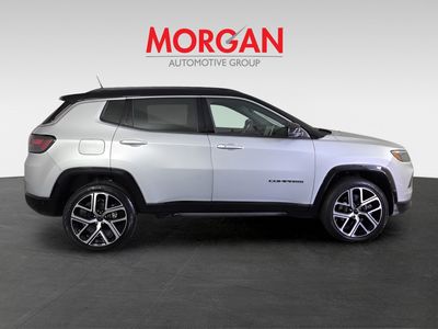 2025 Jeep Compass - Photo 4
