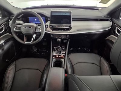2025 Jeep Compass - Photo 33