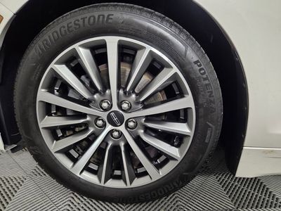 2019 Lincoln MKZ - Photo 9