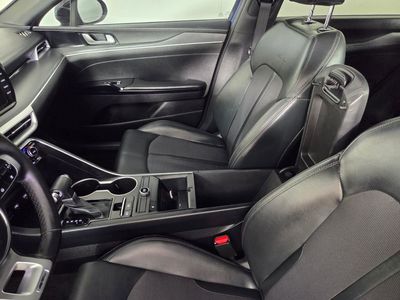2023 Kia K5 - Photo 23
