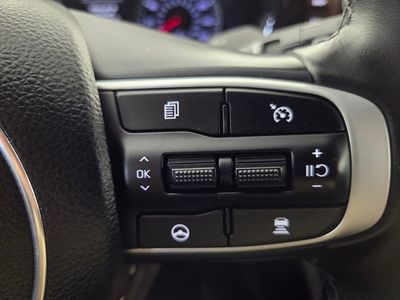 2023 Kia K5 - Photo 19