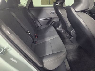 2025 Kia K4 - Photo 30