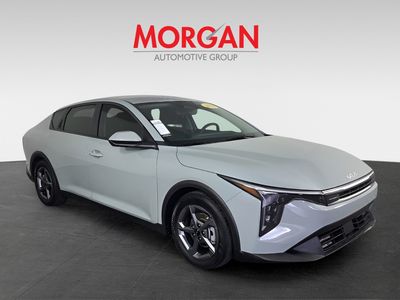 2025 Kia K4 - Photo 2