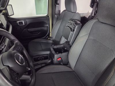 2025 Jeep Wrangler - Photo 22