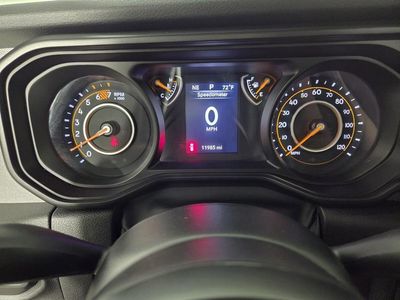 2025 Jeep Wrangler - Photo 16