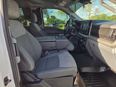 2025 Ford F-350SD - Photo 31