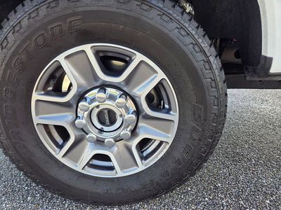 2025 Ford F-350SD - Photo 10