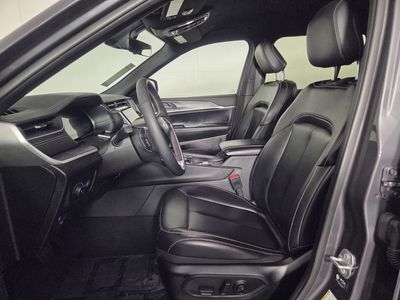 2025 Jeep Grand Cherokee - Photo 13