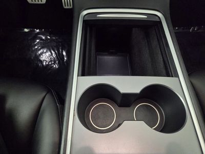 2024 Tesla Model Y - Photo 15
