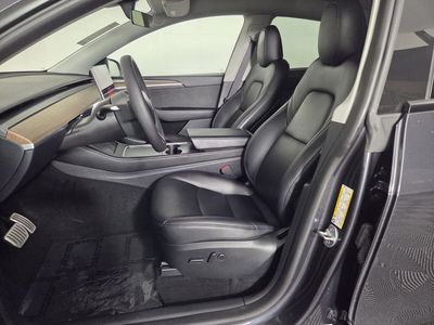 2024 Tesla Model Y - Photo 12