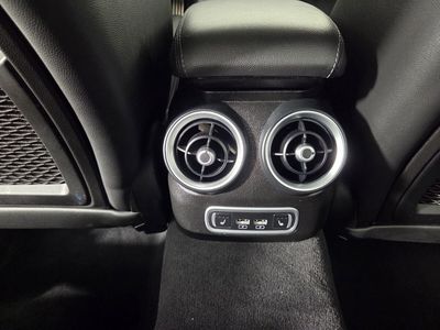 2024 Alfa Romeo Giulia - Photo 27