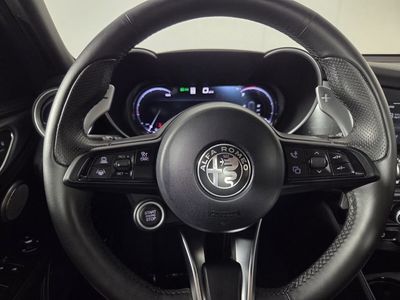 2024 Alfa Romeo Giulia - Photo 18