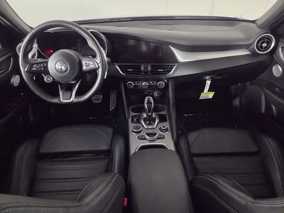 2024 Alfa Romeo Giulia - Photo 28