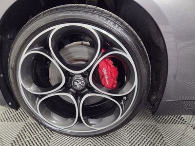2024 Alfa Romeo Giulia - Photo 10