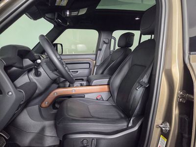 2023 Land Rover Defender 110 - Photo 11