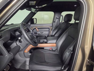 2023 Land Rover Defender 110 - Photo 10