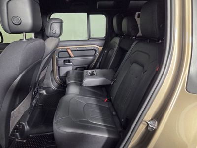 2023 Land Rover Defender 110 - Photo 23