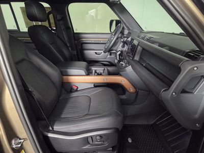 2023 Land Rover Defender 110 - Photo 31