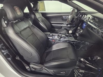 2016 Ford Mustang - Photo 32