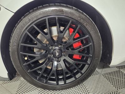 2016 Ford Mustang - Photo 9