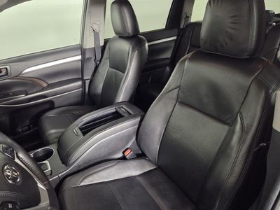 2019 Toyota Highlander - Photo 23