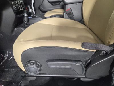 2019 Jeep Wrangler - Photo 12
