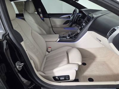 2022 BMW 8 Series - Photo 31