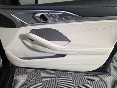 2022 BMW 8 Series - Photo 32