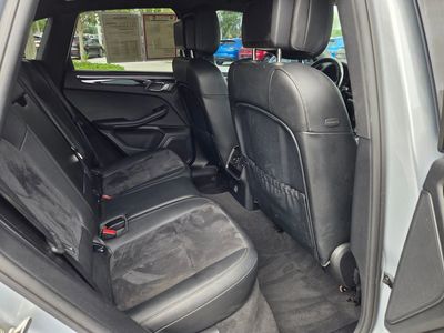 2018 Porsche Macan - Photo 30