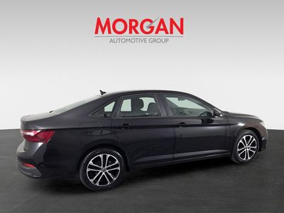 2025 Volkswagen Jetta - Photo 5