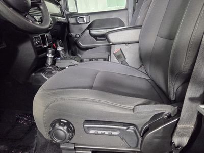 2019 Jeep Wrangler - Photo 15